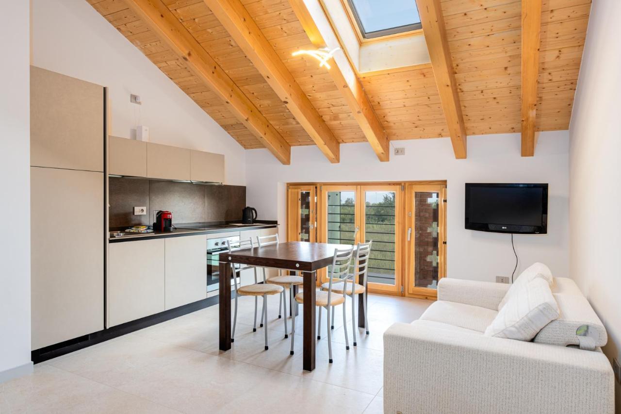 Ca' Bianca Loft Near Gardaland Apartment Peschiera del Garda