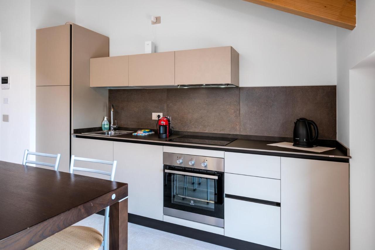 Ca' Bianca Loft Near Gardaland Apartment